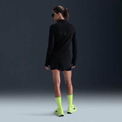 Camiseta Nike Dry-FIT - Feminina - Foto 5