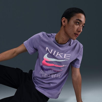 Camiseta Nike Swoosh - Masculina - Foto 1
