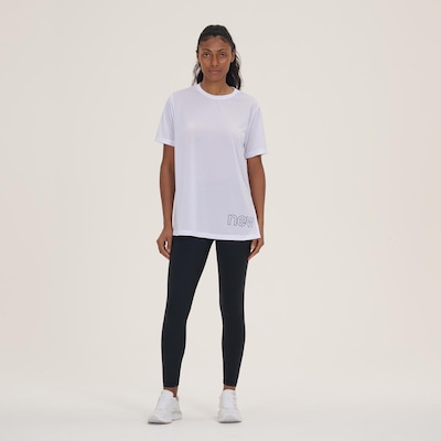 Camiseta New Balance Sport Essentials Graphic - Feminina - Foto 6