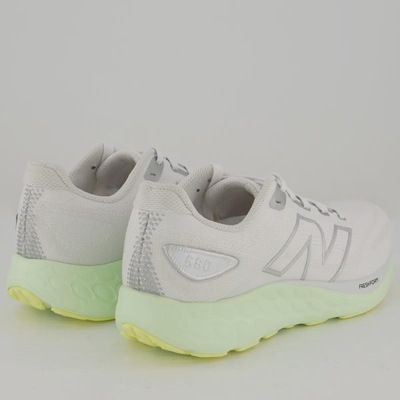 Tênis New Balance Fresh Foam 680 V8 - Feminino - Foto 3