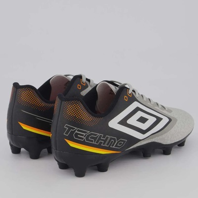 Chuteira de Campo Umbro Techno II - Adulto - Foto 3