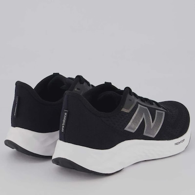 Tênis New Balance Fresh Foam Arishi V4 - Feminino - Foto 3