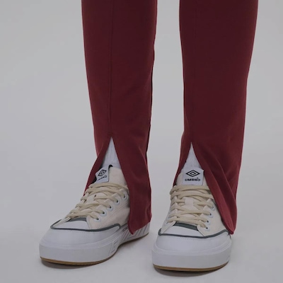 Calça Umbro Essential Flare - Feminina - Foto 3