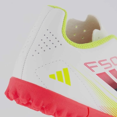 Chuteira de Society adidas F50 Club - Infantil - Foto 6