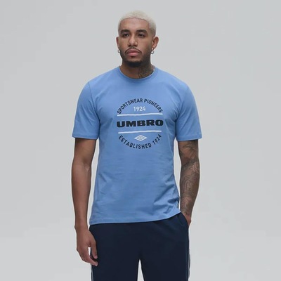 Camiseta Umbro Football Pioneers - Masculina - Foto 3