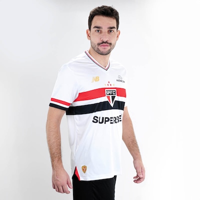 Camiseta De Time New Balance Torcedor Home Spfc 2025 - Masculina - Foto 4