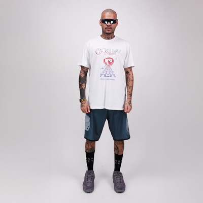 Camiseta Oakley Space Grip Tee - Masculina - Foto 4