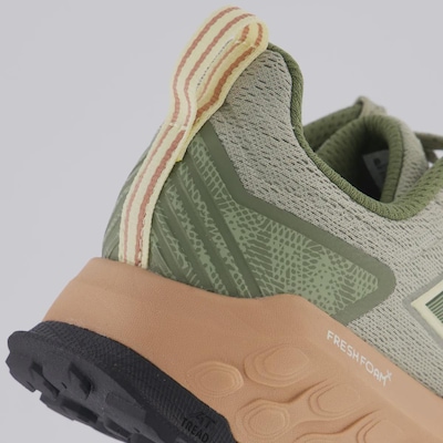 Tênis Feminino New Balance Fresh Foam Garoe V2 - Foto 6