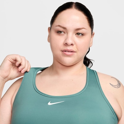Top Nike Swoosh Plus Size Feminino - Foto 5