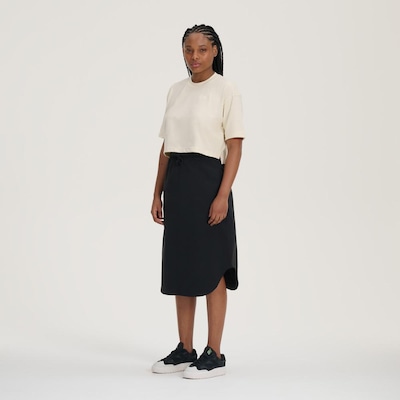 Camiseta New Balance Cropped Small Logo - Feminina - Foto 5