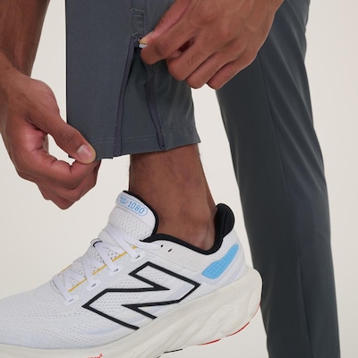 Calça New Balance Jogging - Masculina - Foto 4