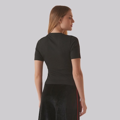 Camiseta Fila Regular Essentials Feminina - Foto 2