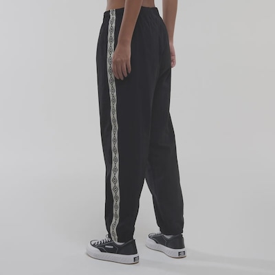 Calça Umbro Tape FC Unissex - Foto 2