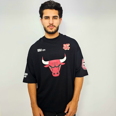 Camiseta NBA Oversized Chicago Bulls Pennant Masculino - Foto 1