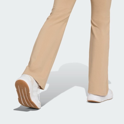 Calça Legging Feminina Adidas Flare Essentials com Logo Pequeno - Foto 6