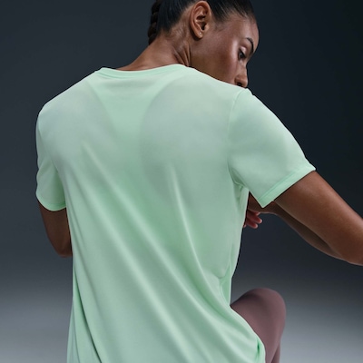 Camiseta Nike Dri-FIT Feminina - Foto 3
