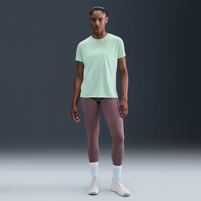 Camiseta Nike Dri-FIT Feminina - Foto 4