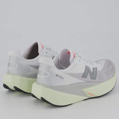 Tênis Feminino New Balance Fuelcell Rebel V5 - Foto 3