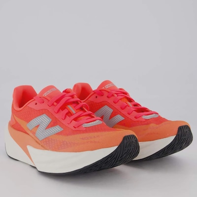 Tênis Feminino New Balance Fuelcell Rebel V5 - Foto 2