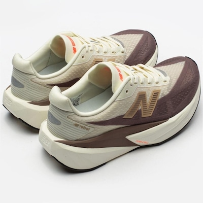Tênis Feminino New Balance Fuelcell Rebel v5 - Foto 5