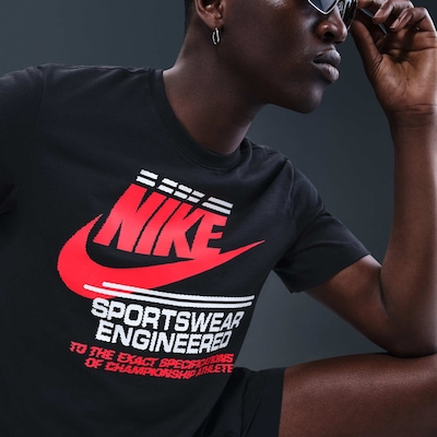 Camiseta Nike Sportswear 6MO Futura Masculina - Foto 4