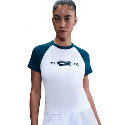 Camiseta Nike Sportswear Chill Knit Feminina - Foto 5