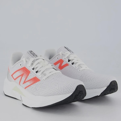 Tênis Feminino New Balance Fuelcell Propel V5 - Foto 2