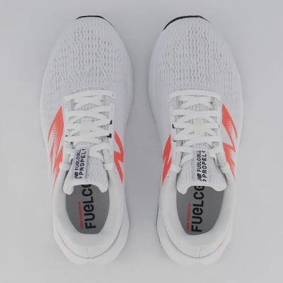 Tênis Feminino New Balance Fuelcell Propel V5 - Foto 4