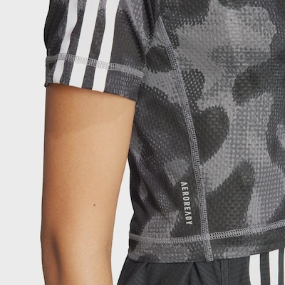 Camiseta adidas Estampada Own The Run Três Listras Feminina - Foto 4
