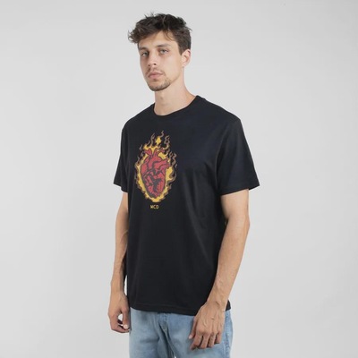 Camiseta Regular MCD Corazón En Llamas Masculina - Foto 3
