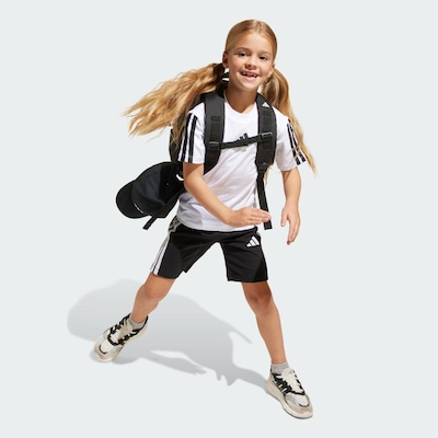 Conjunto Camiseta e Short Infantil Adidas Essentials - Foto 5