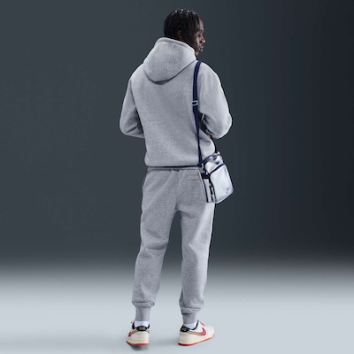 Calça Nike Club Varsity Masculina - Foto 4