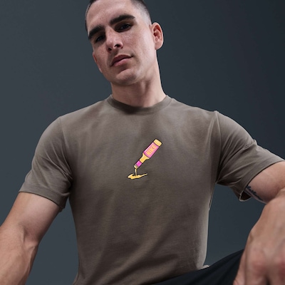 Camiseta Nike Sportswear OC2 Unissex - Foto 3