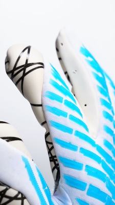 Luva de Goleiro Adulto uhlsport Cybertec Ultragrip HN - Foto 5