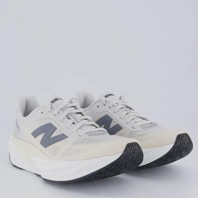 Tênis Feminino New Balance Fuelcell Rebel V5 - Foto 2