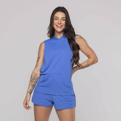 Camiseta Fitness Feminina Cavada Capuz Poliamida - Foto 3