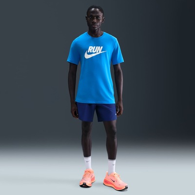 Camiseta Dri-FIT Nike Run Swoosh Masculina - Foto 3