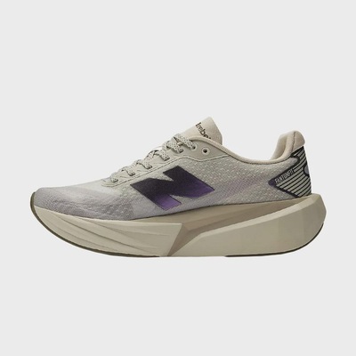 Tênis New Balance FuelCell Rebel v5 Feminino - Foto 2