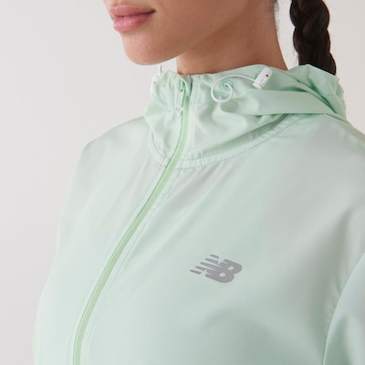 Jaqueta Corta Vento New Balance Sport Essentials Run Feminina - Foto 3