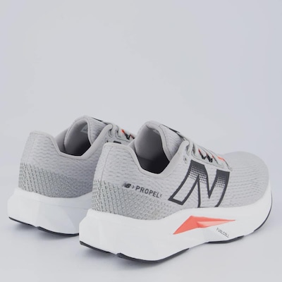 Tênis Masculino New Balance Fuelcell Propel V5 - Foto 3