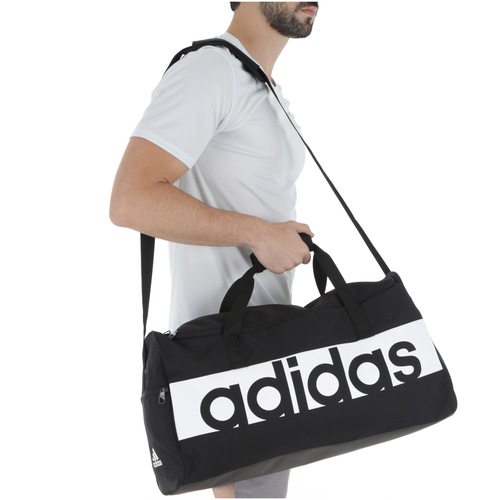 Mala adidas Ess Linear M é boa?