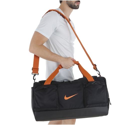 Mala Nike Vapor Power Duffle M - 54 Litros é boa?