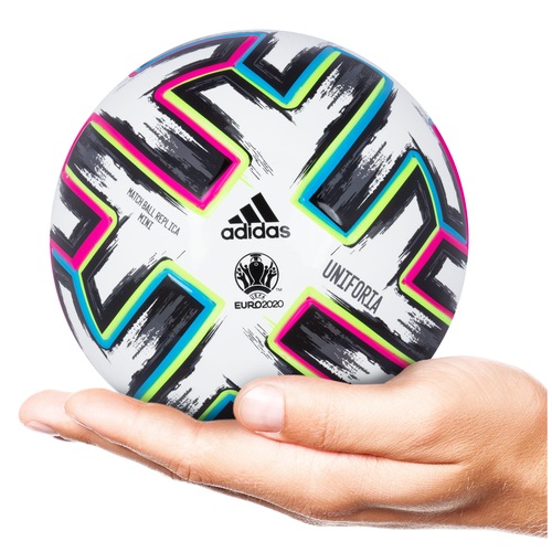 Minibola de Futebol de Campo adidas Euro 2020 é boa?
