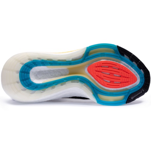 ultra boost feminino centauro