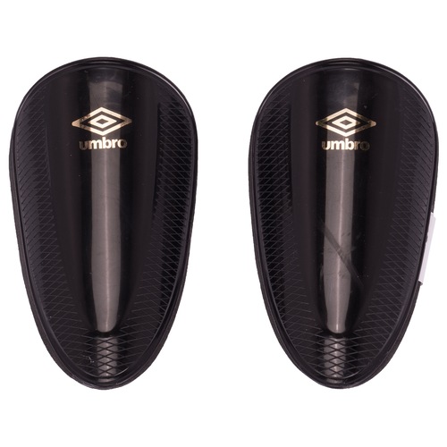Caneleira de Futebol Umbro Protection ST - Adulto é boa?