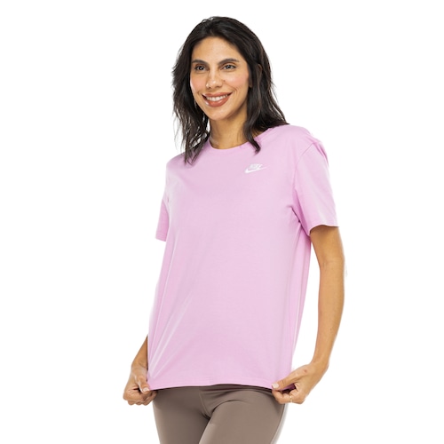 Camiseta Feminina Nike Manga Curta Sportswear Club - Video 1