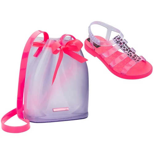 sandalia larissa manoela 2019