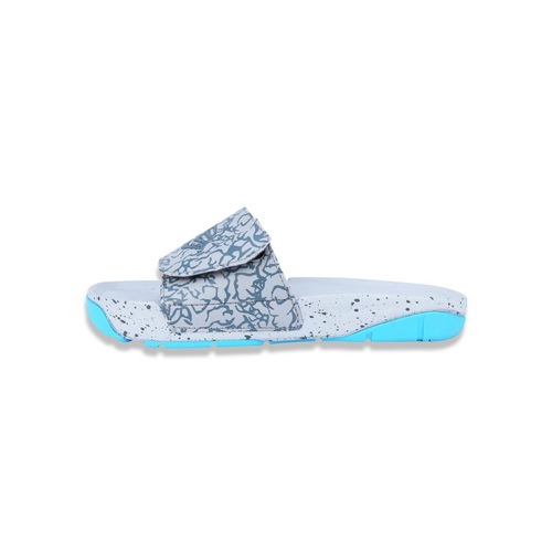 chinelo new era slip on