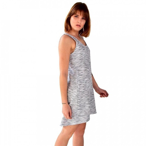 vestido curto regata