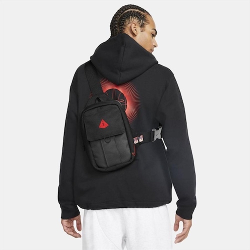 Shoulder Bag Transversal Nike Kyrie Unissex é boa?